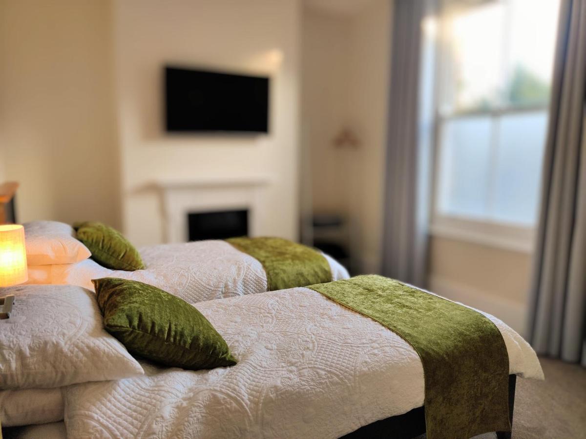 Escape To The Coast In A Luxurious Private Apartment Herne Bay Exterior photo